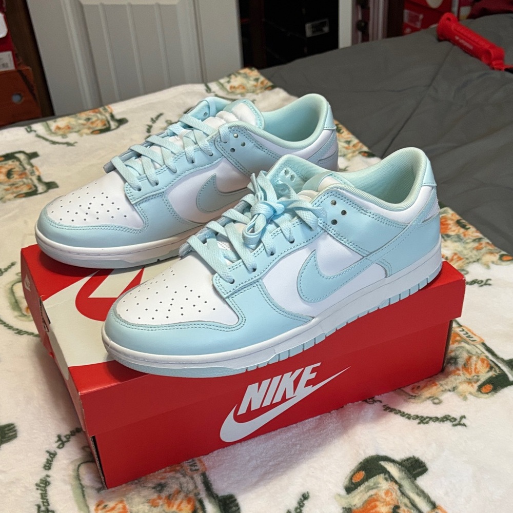 Nike Sky Blue and White Low-Top Sneakers - Picture 4 of 7